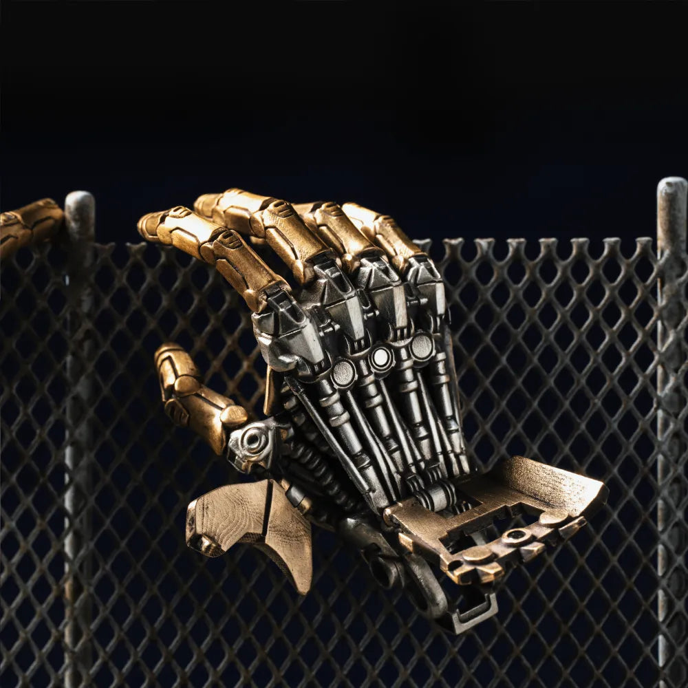 Mechanical Hand Pendant™️