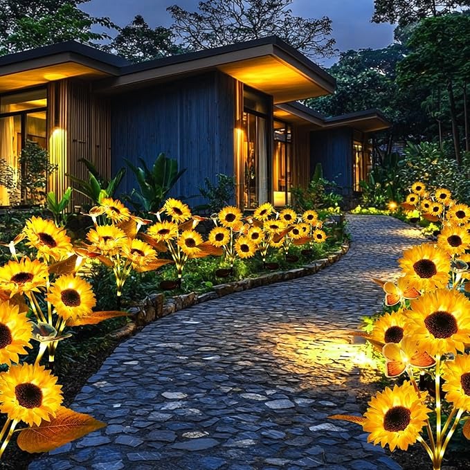 GlowPetal™ – Solar Sunflower Lights