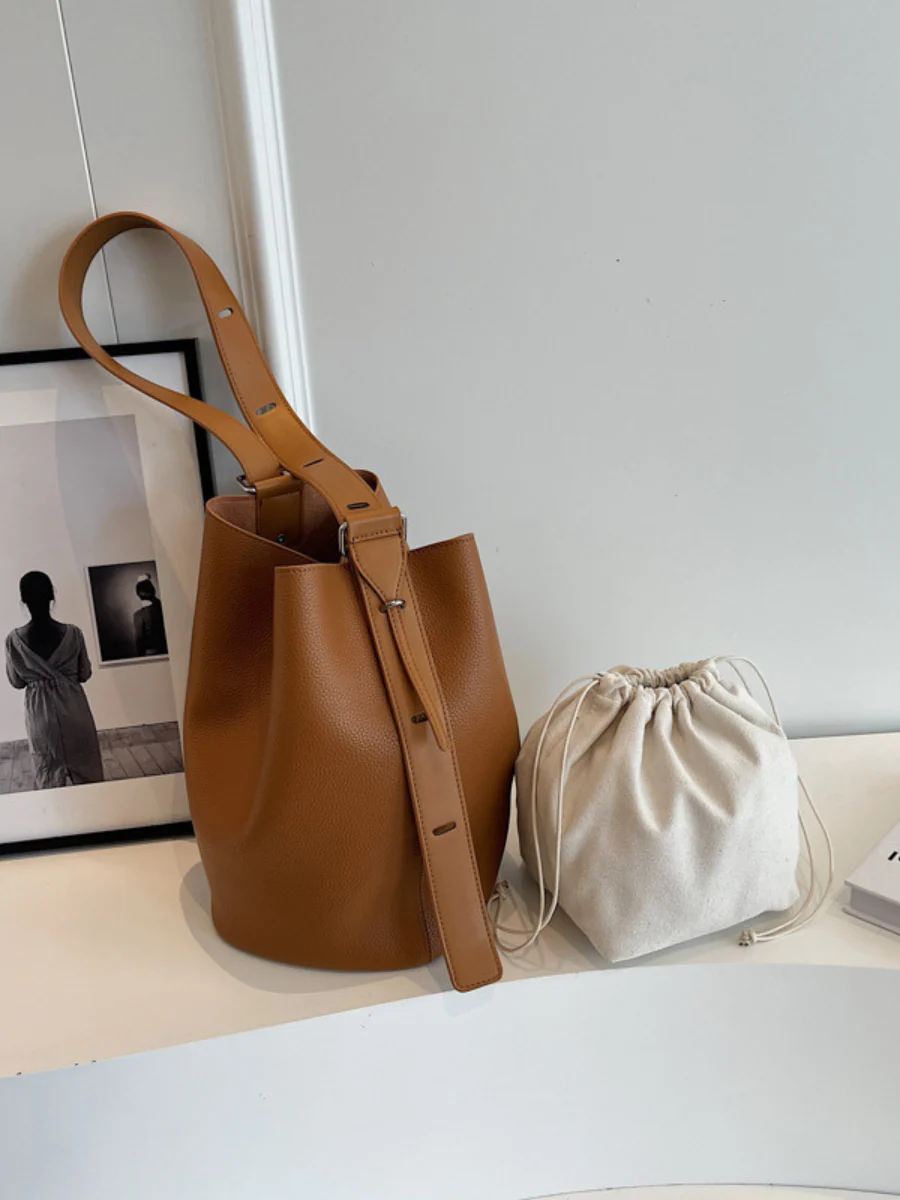 UrbanCore™ Crossbody – Roma Edition